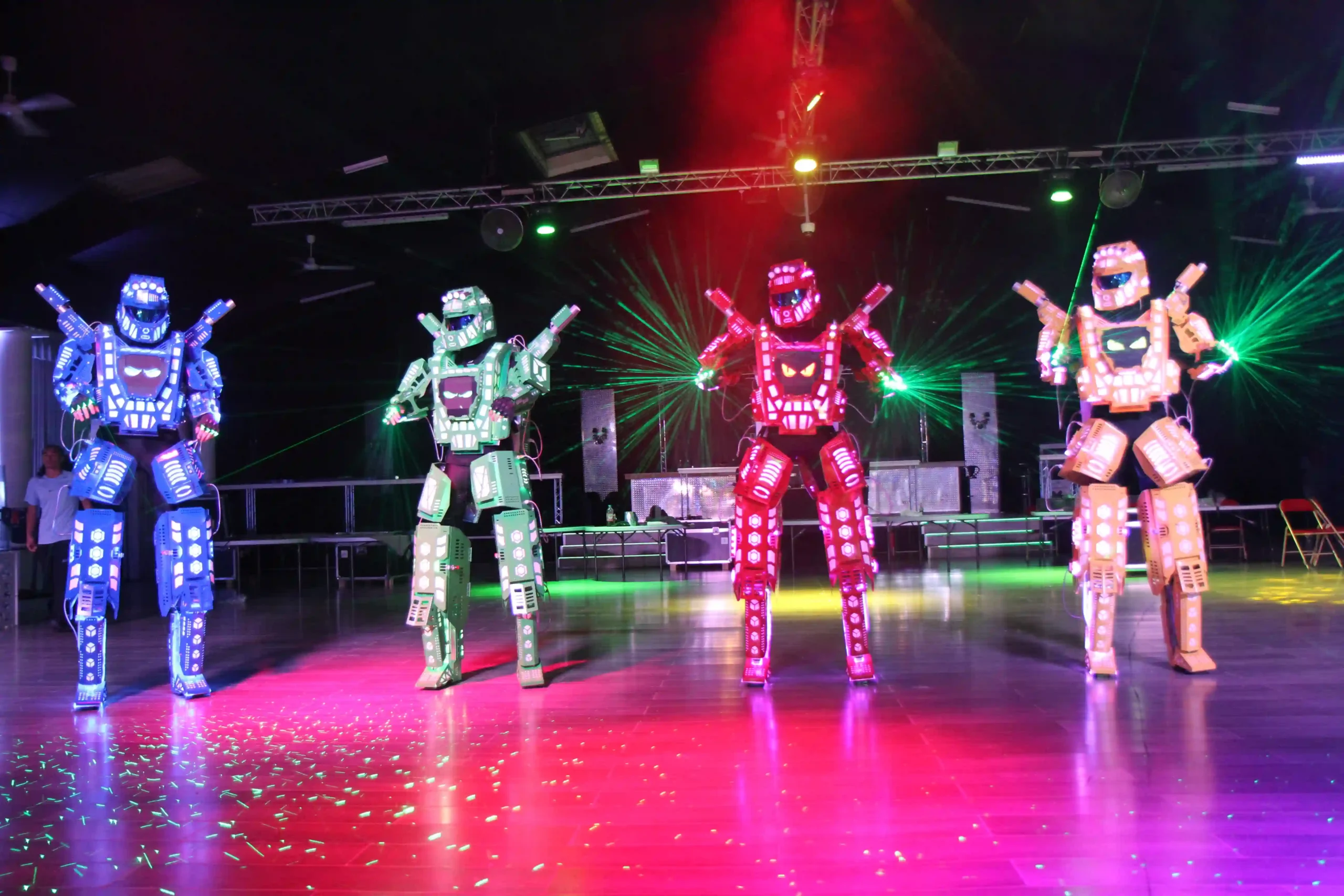 Robots leds skybots Robots leds, Robot soirée
